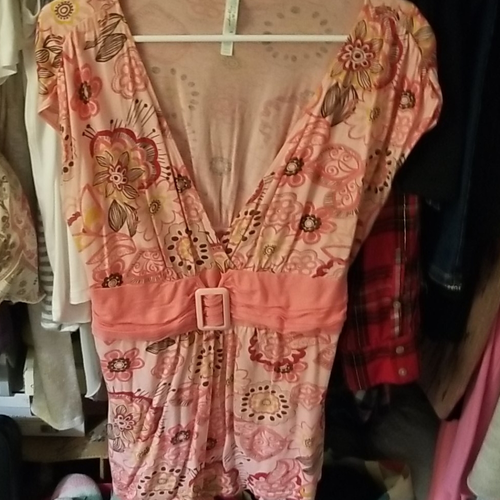 Floral V-neck Shirt/Blouse